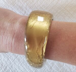 Gold Sculptural Cracked Lucite Resin Bold Chunky Edgy Bangle Bracelet